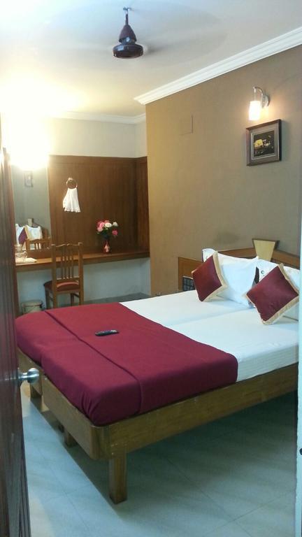 Hotel Central Residency 3*