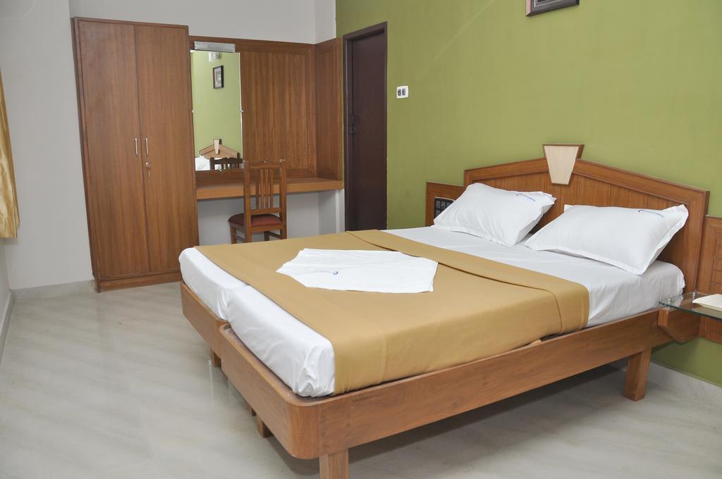 Central Residency Hotel 3*
